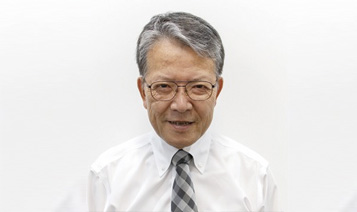 Head of Academic Affairs Hiroshi Tashiro